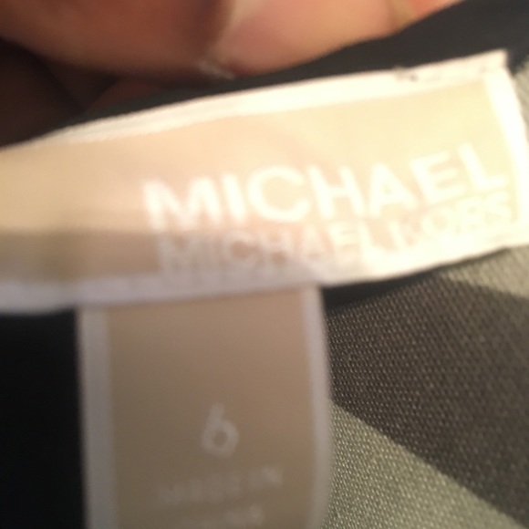 🔥🔥DEAL🔥🔥 NWT!! Michael Kors! - Picture 4 of 4